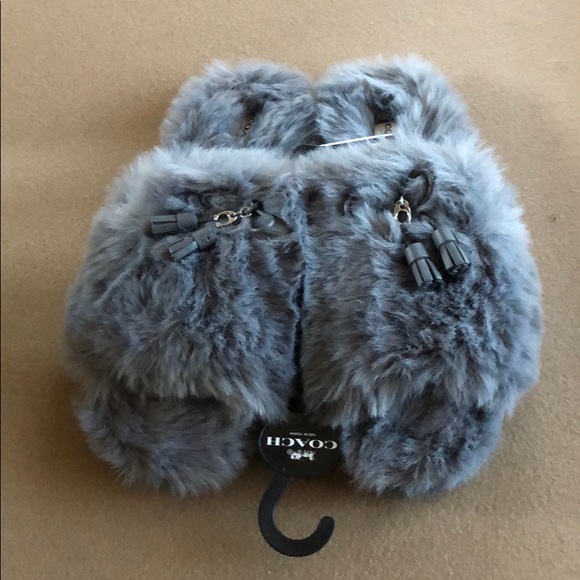 Coach Zoe Slipper Grey Fur NWT - Picture 2 of 5